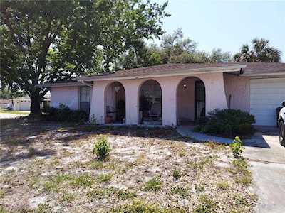 7350 Live Oak Ln New Port Richey, FL 34653