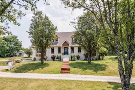 1019 Robertson Rd Gallatin, TN 37066