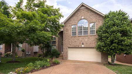 6808 Sunnywood Dr Nashville, TN 37211