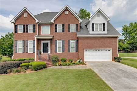 5770 Dovnick Dr SW Lilburn, GA 30047