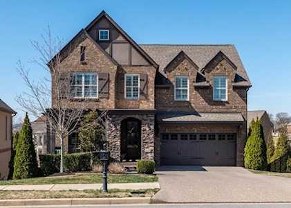 1159 Mccrory Cir Gallatin, TN 37066