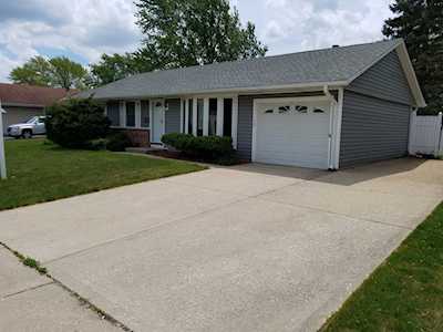 671 S Newport St S Roselle, IL 60172
