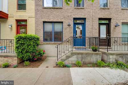 5612 44th Ave Hyattsville, MD 20781