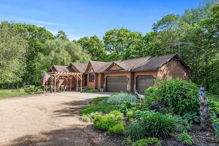 19220 County Road 40 Belle Plaine, MN 56011