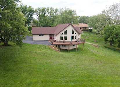 103 Grandview Ct Ozawkie, KS 66070