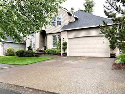 19724 Bennington Ct West Linn, OR 97068