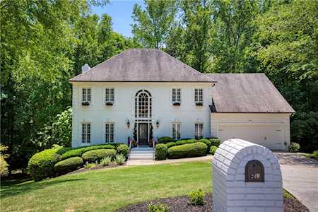 240 Sandridge Ct Alpharetta, GA 30022