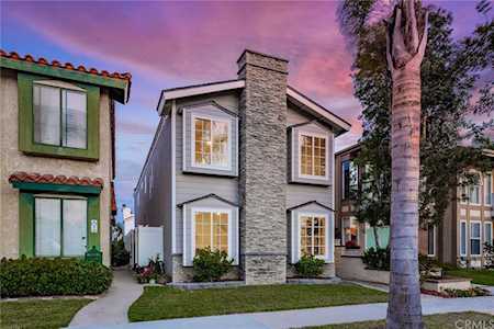 614 20th St Huntington Beach, CA 92648