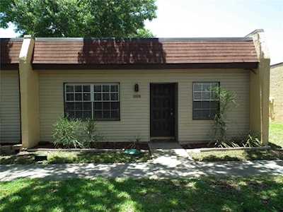 9132 Oakwood Ln Seminole, FL 33776