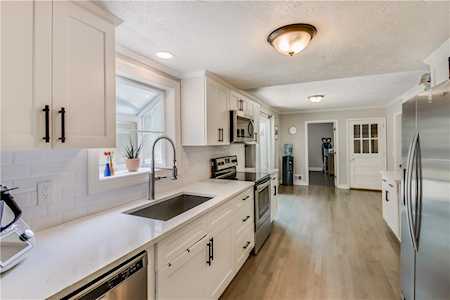 4500 Mountain Creek Dr NE Roswell, GA 30075