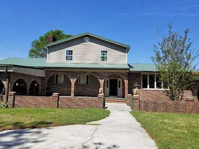 345 Cowell Loop Road Bayboro, NC 28515