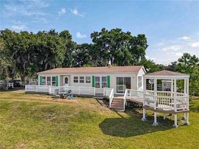 461 Waterview Dr Polk City, FL 33868