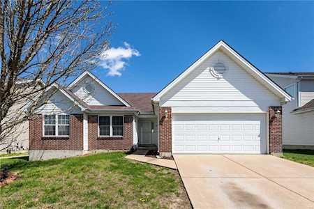 132 Jost Manor Dr Florissant, MO 63034