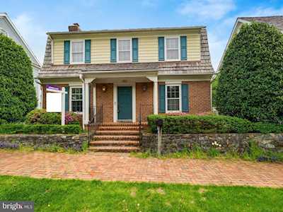 103 Tschiffely Square Rd Gaithersburg, MD 20878