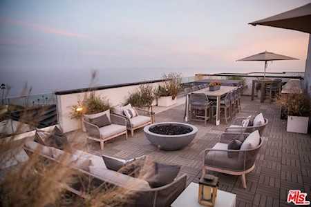17322 Tramonto Dr #303 Pacific Palisades, CA 90272