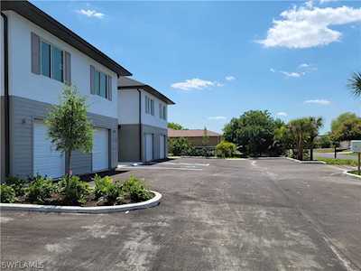 3517 SW Santa Barbara Place Cape Coral, FL 33914