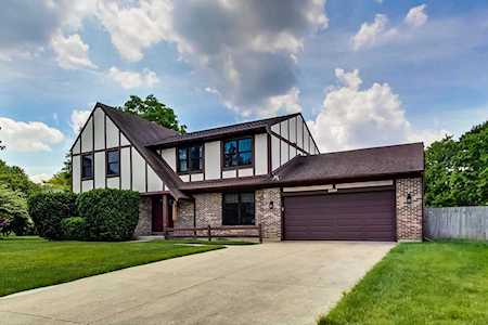 2324 N James Ct Arlington Heights, IL 60004