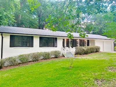 1674 Rhonda Ln Stone Mountain, GA 30087