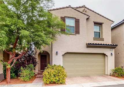 7534 Whitman Colonial St Las Vegas, NV 89166