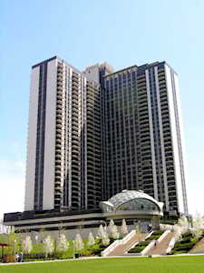 400 E Randolph St #2814 Chicago, IL 60601