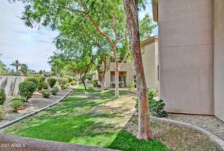 7401 W Arrowhead Clubhouse Drive #1070 Glendale, AZ 85308