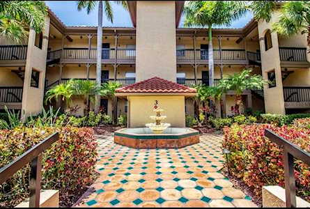 2400 Feather Sound Dr #322 Clearwater, FL 33762