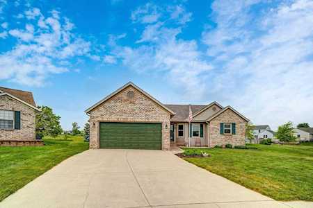 1049 Somerset Court London, OH 43140