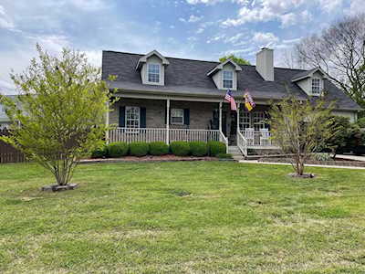 413 Watersedge Ln La Vergne, TN 37086