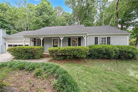 775 Crab Orchard Dr Roswell, GA 30076