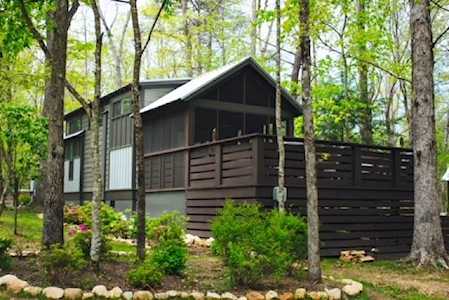 8 Holly Tree Ct Monteagle, TN 37356