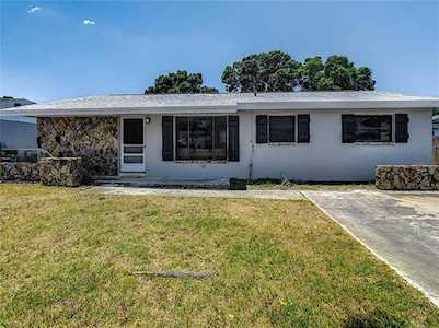 8524 82nd St Largo, FL 33777