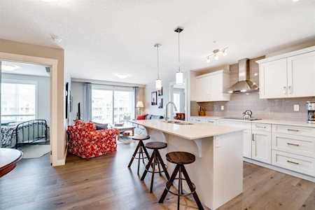 110 Auburn Meadows View SE #321 Calgary, AB T3M 2M2