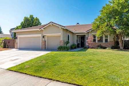 7041 Petersborough Way Roseville, CA 95747