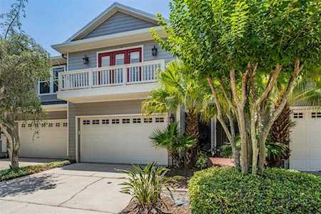 2876 Bayshore Trails Dr Tampa, FL 33611