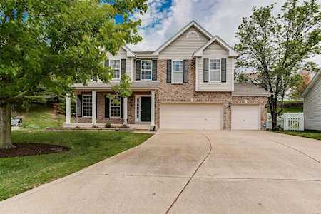5886 Birchmont Place Dr St Louis, MO 63129