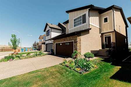 100 Walcrest View SE Calgary, AB T2X 4G4