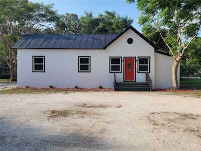218 S Cleveland Ave Fort Meade, FL 33841