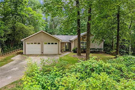 2429 Chauncey Ln SW Marietta, GA 30064