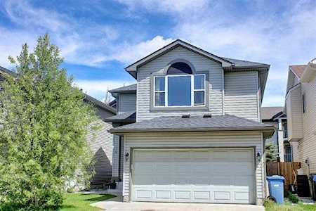 34 Bridlecrest Rd SW Calgary, AB T2Y 5J2