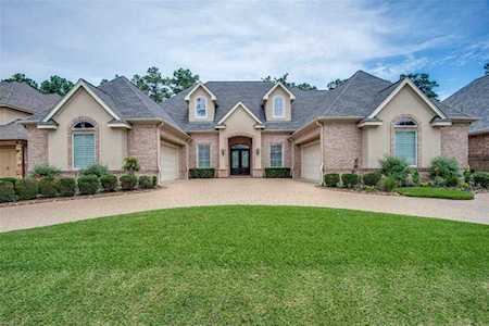 22 Lochbury Dr Spring, TX 77379