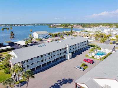 340 Causeway Blvd #114 Dunedin, FL 34698