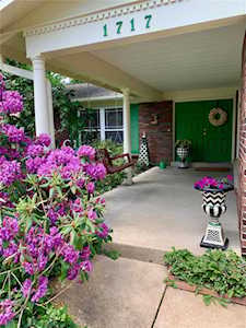1717 Goldenhorn Ct Maryland Heights, MO 63043