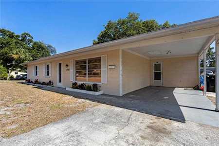 1040 Myrtle Ave Venice, FL 34285