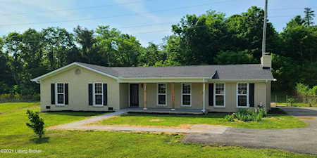 423 Ford Dr Mt Washington, KY 40047