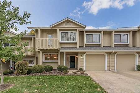 13 Rue De Paix Lake St Louis, MO 63367