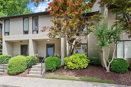 47 Ivy Trail NE Atlanta, GA 30342