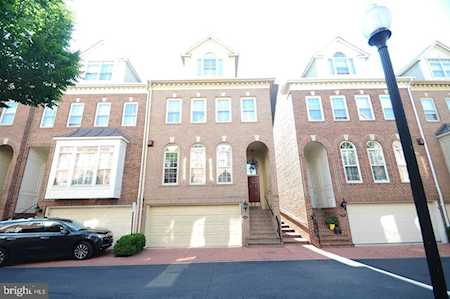 814 Rivergate Place Alexandria, VA 22314