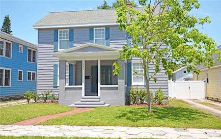 235 21st Ave N St. Petersburg, FL 33704