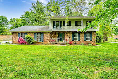 1004 Sanders Rd Knoxville, TN 37923