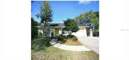 726 Heathrow Ln Palm Harbor, FL 34683